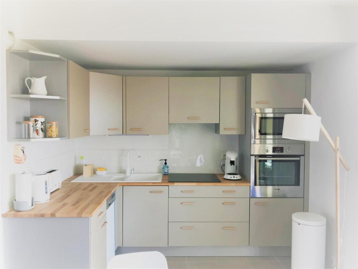 Appartement Hyper Centre, Plage A Pieds, 2 Chambres, 4 Personnes ชาแตเลยง-ปลาจ ภายนอก รูปภาพ