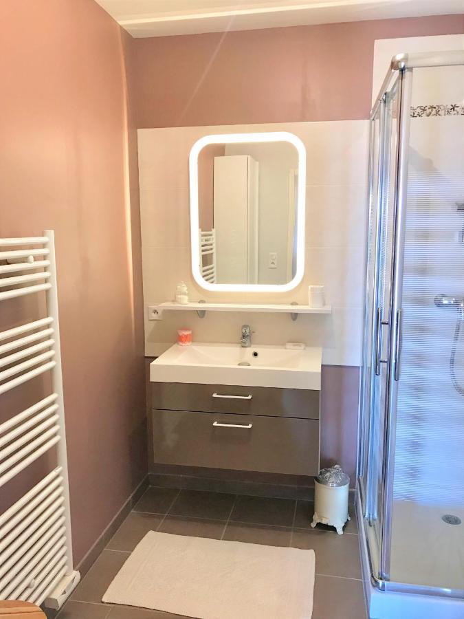 Appartement Hyper Centre, Plage A Pieds, 2 Chambres, 4 Personnes ชาแตเลยง-ปลาจ ภายนอก รูปภาพ